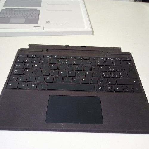 Ecost prekė po grąžinimo Microsoft Surface Pro 8/X viršelis Alcantara + Pen juodas, juodas