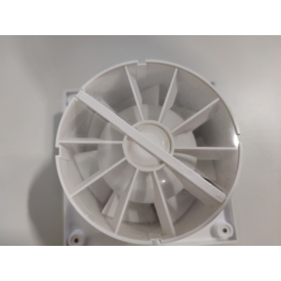 Ecost prekė po grąžinimo Bosch vonios kambario ventiliatoriaus ventiliatorius 1500 W 100