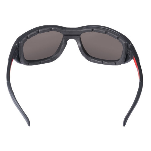 Tamsinti apsauginiai akiniai MILWAUKEE Premium-Asmeninės apsaugos priemonės-Darbo rūbai ir