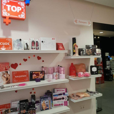 Ekskursija erotinių prekių parduotuvėje (1-2 asm)-♥ DOVANOS ♥-SEKSO PREKĖS JAM IR JAI