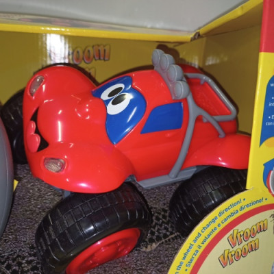 Ecost prekė po grąžinimo Chicco Billy Bigwheels, nuotoliniu būdu valdoma mašinėlė Žaislai